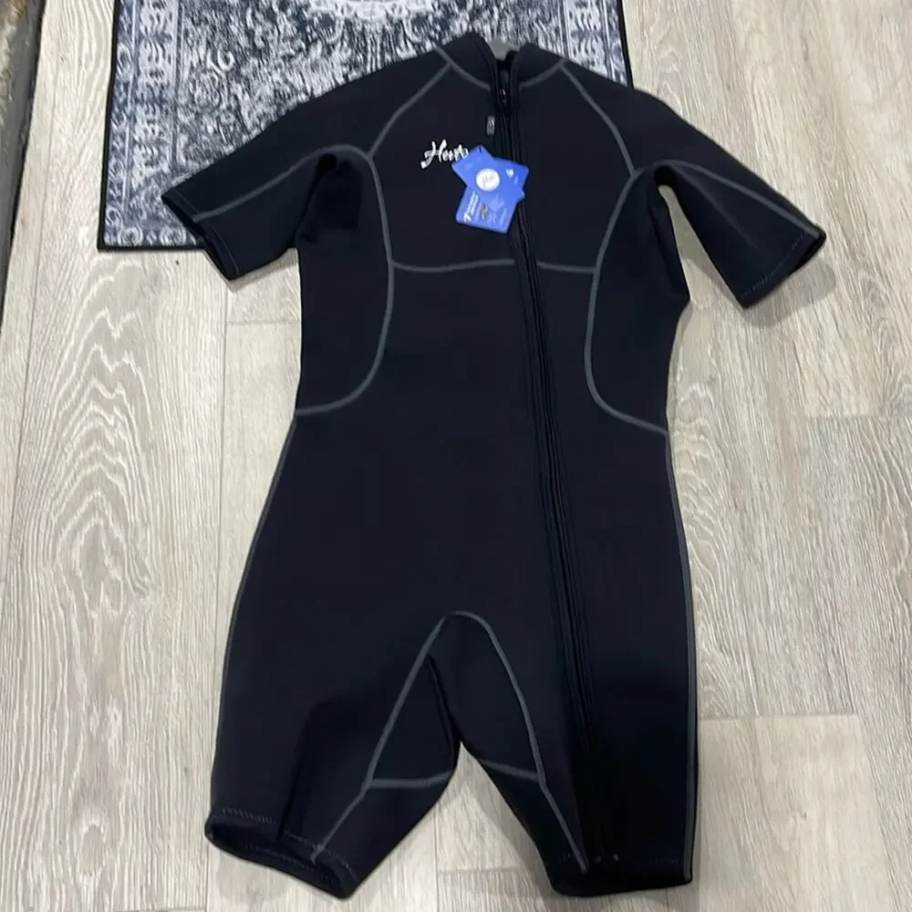 Hebto size small  surfing short wetsuit